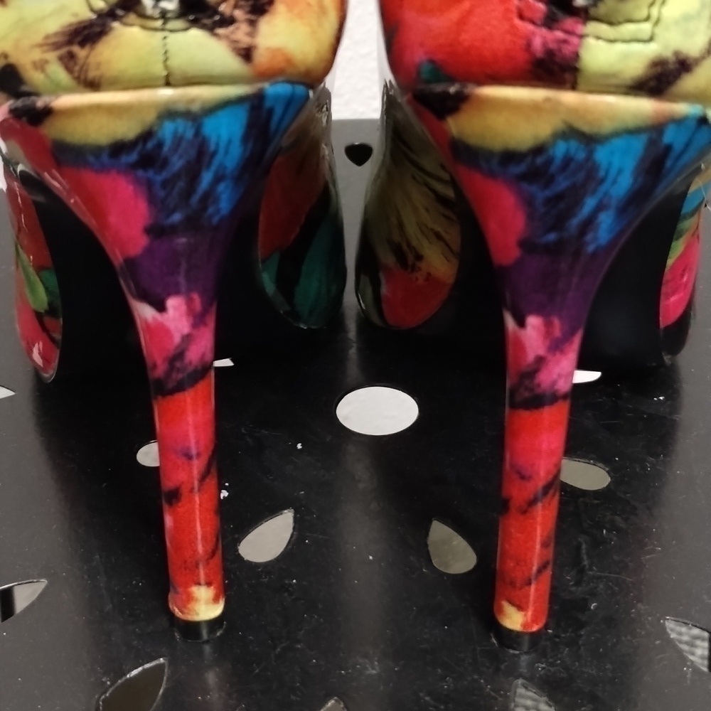 Steve Madden Cythiaa Multi-Color Open Toe Lace Up Heels Sz 5.5 M Beautful - Picture 8 of 16